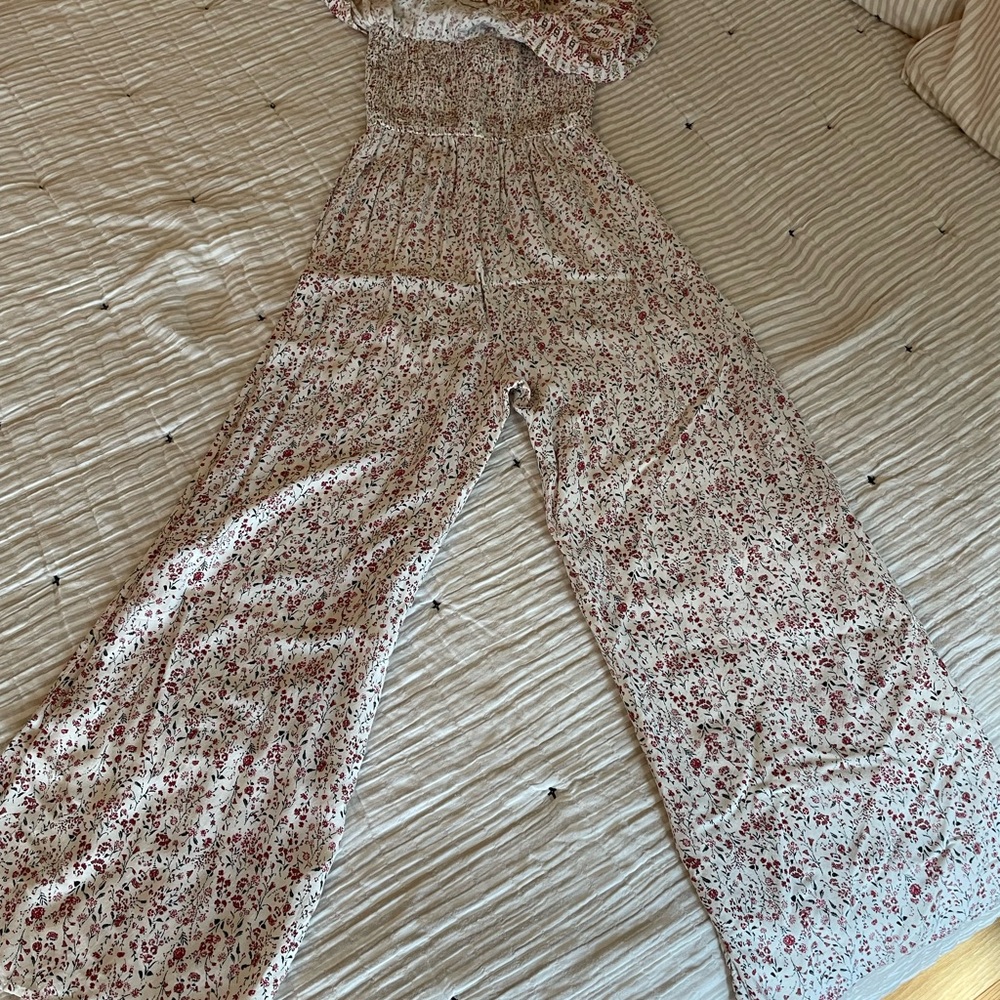 Cute girls Floral Jumpsuit with ruffle like new